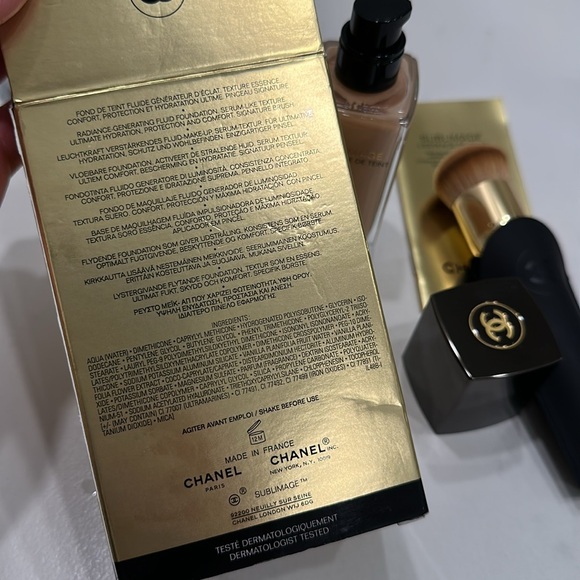 Chanel B30 foundation - Picture 4 of 4